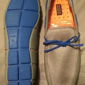 MENS SZ 11 GREY/BLUE SLIP ON LOAFERS NEVER WORN